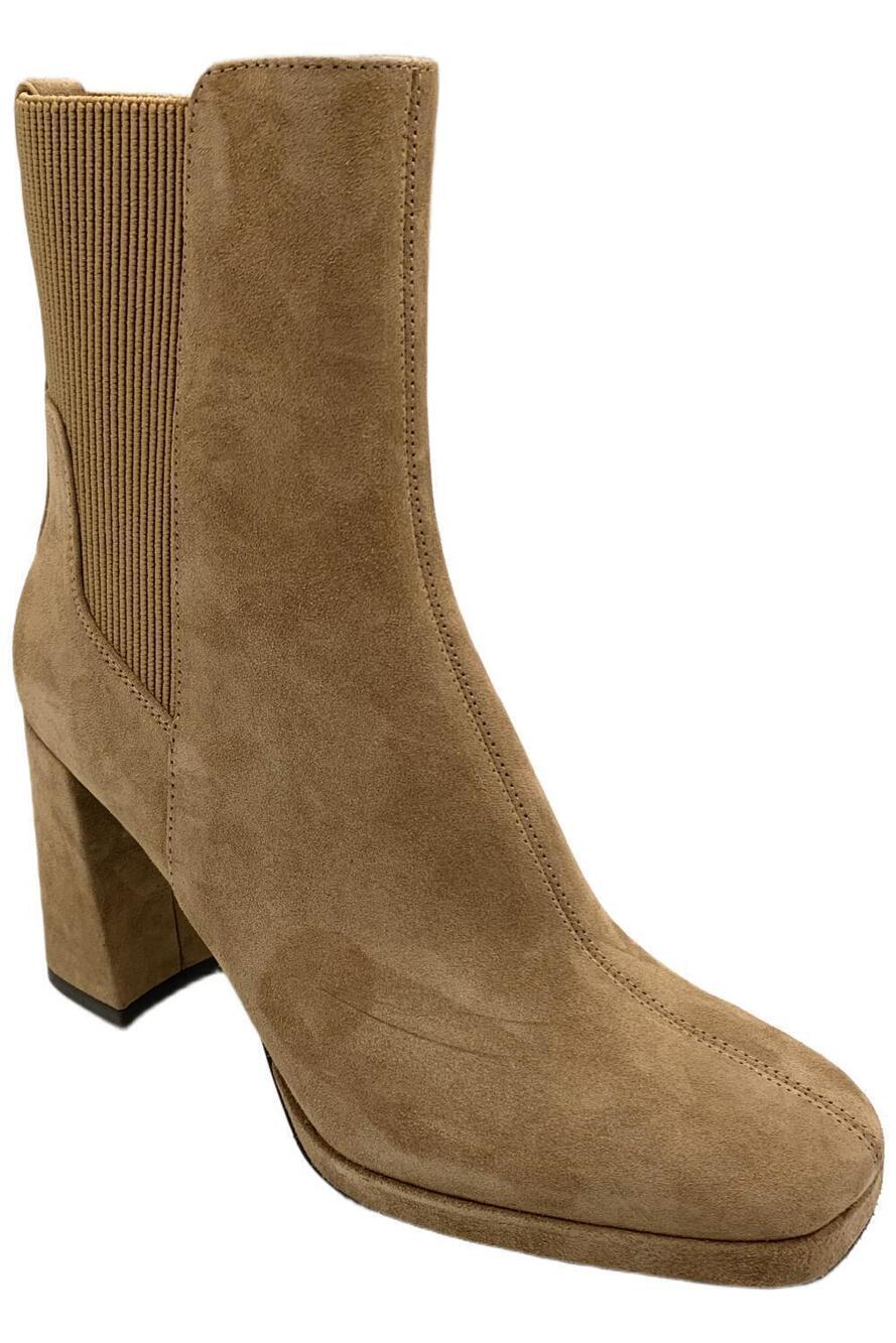 Donald Pliner Women's Rosemary Heeled Boots Tobacco Suede - Medium